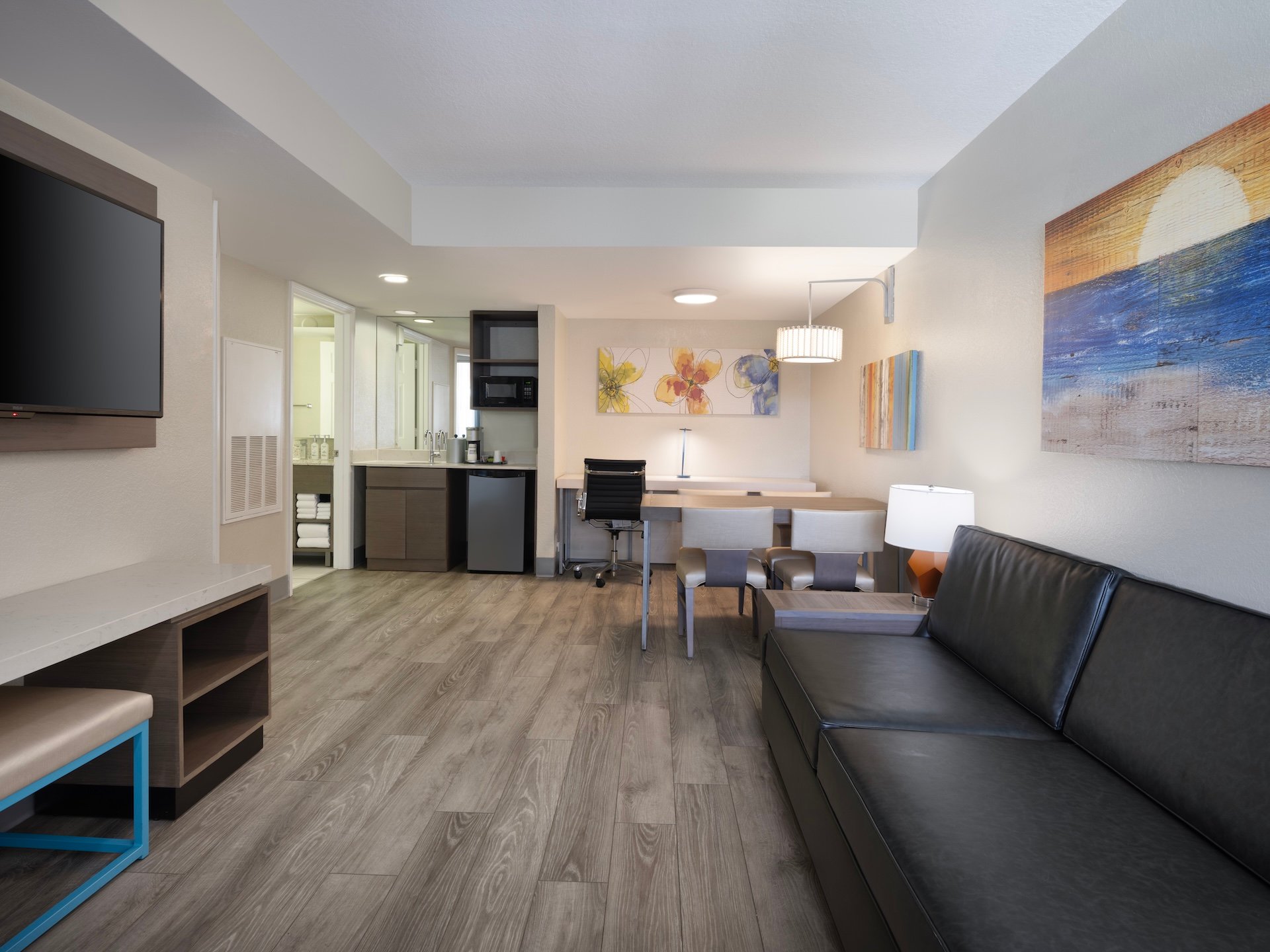 King Suite Living Room